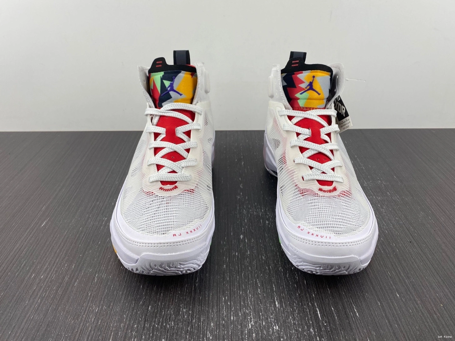 37 Hare Jordan DD6958-160 0107